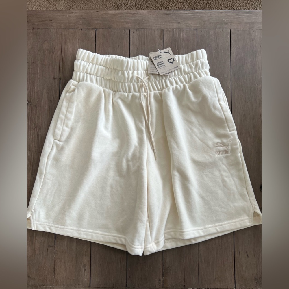 Puma Women’s Classic Highwaist Shorts NWT